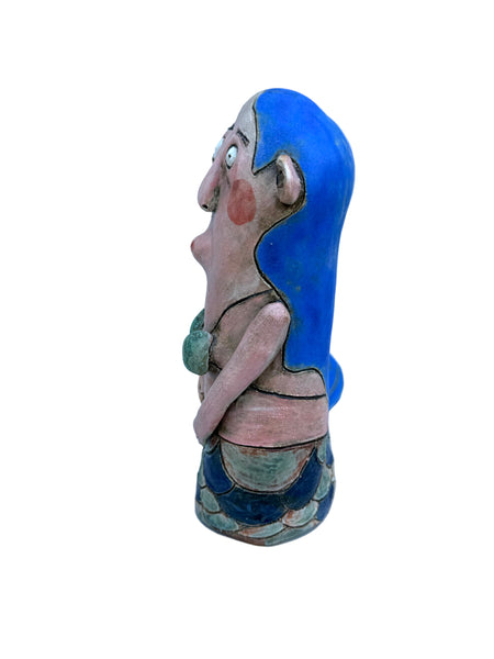 Becky Dawson • She Doesn’t Like Too Be Seen